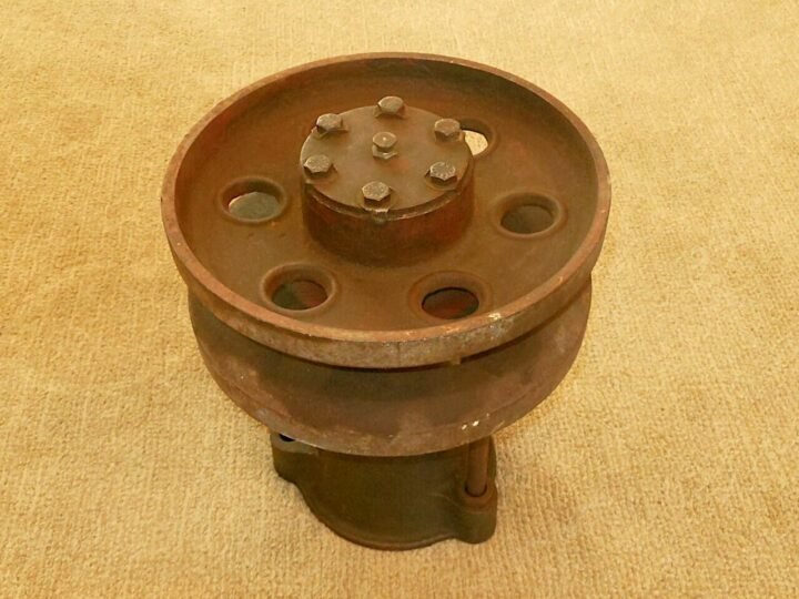 WW II German Army Panzer – TANK RETURN WHEEL – StuG III – COMPLETE – V. RARE! — image 3