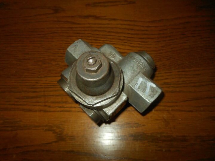 WW II German Army Bremsventil – BRAKE VALVE – Sd.Kfz. Panzer Opel Mercedes — image 2