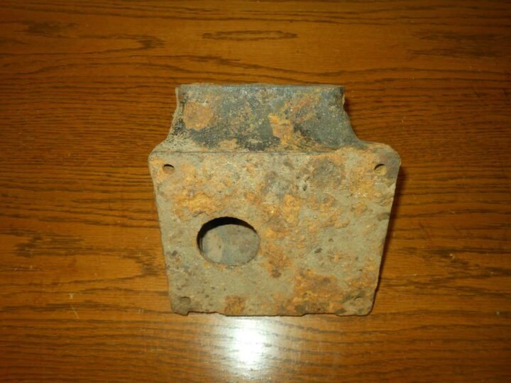 WW II German Luftpresser – AIR COMPRESSOR MOUNT – MAYBACH HL42 / 54 Sd.Kfz RARE — image 6