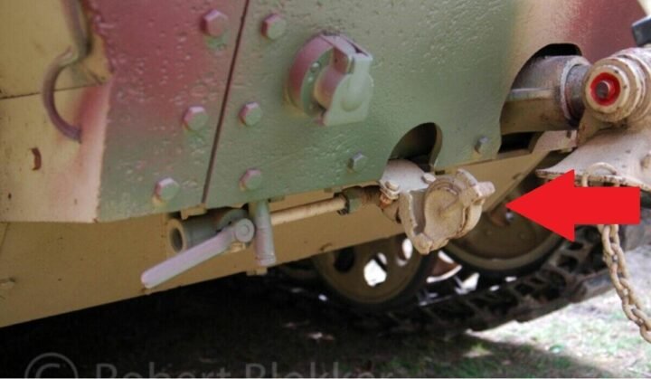 WW II German WH Army – TRAILER BRAKE CONNECTION – Sd.Kfz. 251 250 – RARE! — image 4