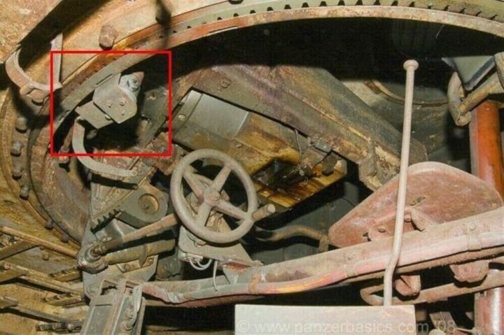 WW II German Army Zündgerät – CANNON FIRING BUTTON MOUNT – TIGER HETZER – RARE! — image 10