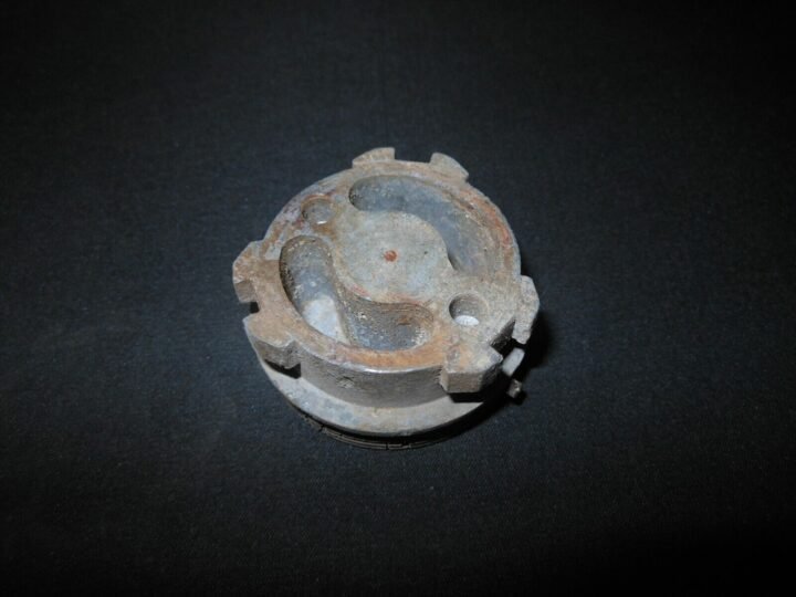 WW II German Army Zündgerät – CANNON FIRING BUTTON MOUNT – TIGER HETZER – RARE! — image 7