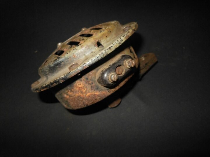 WW II German WH LW KM – VEHICLE HORN #2 – FDE 12/4 – Kubel Schwimm Opel – NICE — image 3