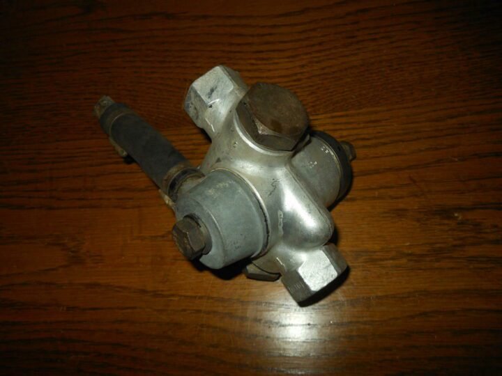 WW II German Army Bremsventil – BRAKE VALVE #2 – Sd.Kfz. Panzer Opel Mercedes — image 2