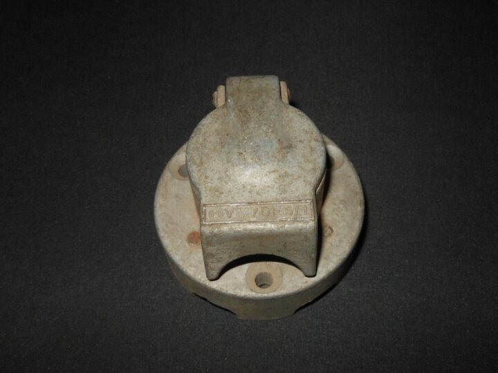 WW II German Army 5-Polig Steckdose – VEHICLE TRAILER PLUG – Opel Kubel Sdkfz — image 2
