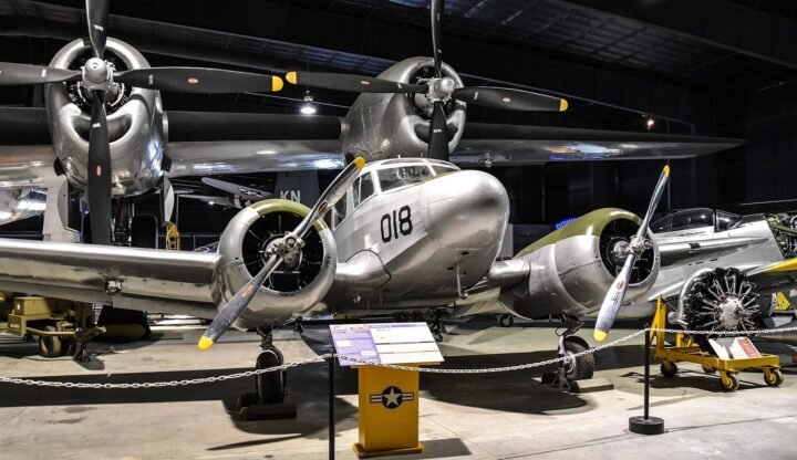 WW2 US Army / RCAF Aircraft – THROTTLE CONTROLS – AT-17 / UC-78 BOBCAT – NICE! — image 12