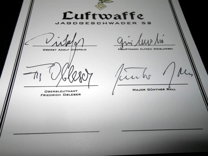 WW2 German Luftwaffe – FIGHTER PILOT AUTOGRAPHS x4 GROUPING CARD – JG52 – NICE! — image 3