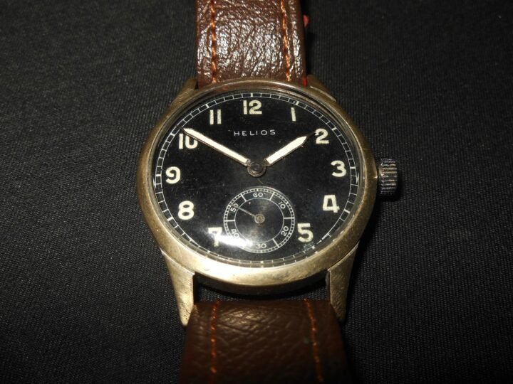 WW2 German Wehrmacht Dienstuhr – PERSONAL SERVICE WATCH – HELIOS – EXCELLENT! — image 2