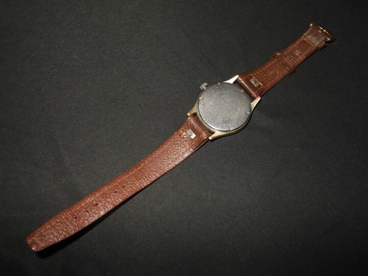 WW2 German Wehrmacht Dienstuhr – PERSONAL SERVICE WATCH – HELIOS – EXCELLENT! — image 6