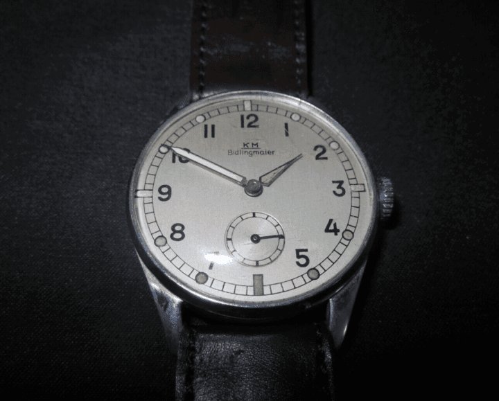 WW2 German Kriegsmarine Dienstuhr – PERSONAL SERVICE WATCH – BIDLINGMAIER – RARE — image 2
