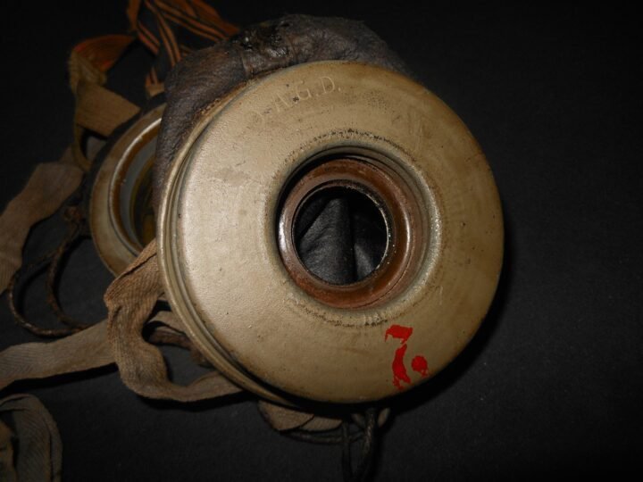 WW1 Imperial Prussian / German Army – M1917 GAS MASK & CANISTER – VERY NICE! — image 15