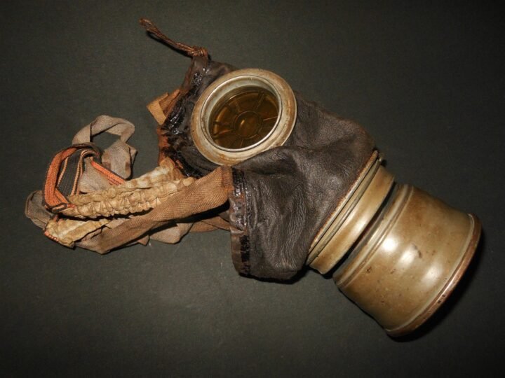 WW1 Imperial Prussian / German Army – M1917 GAS MASK & CANISTER – VERY NICE! — image 6