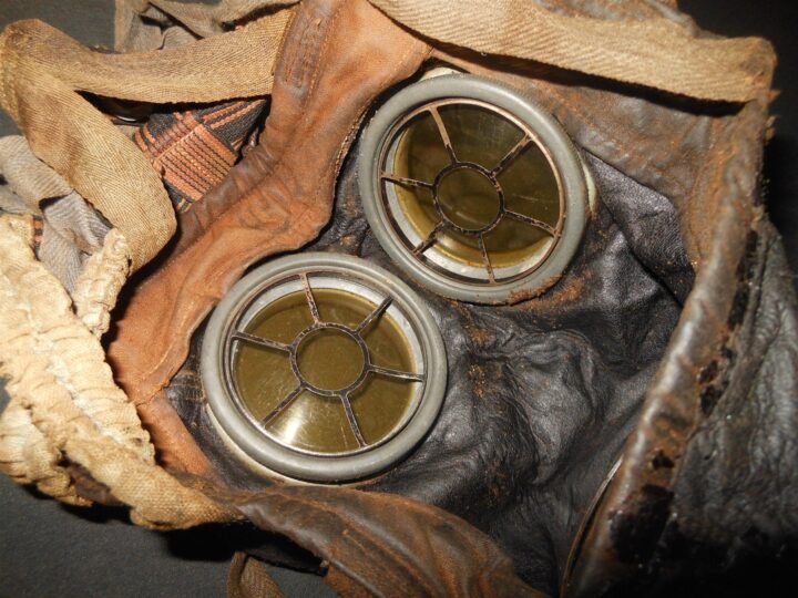 WW1 Imperial Prussian / German Army – M1917 GAS MASK & CANISTER – VERY NICE! — image 9