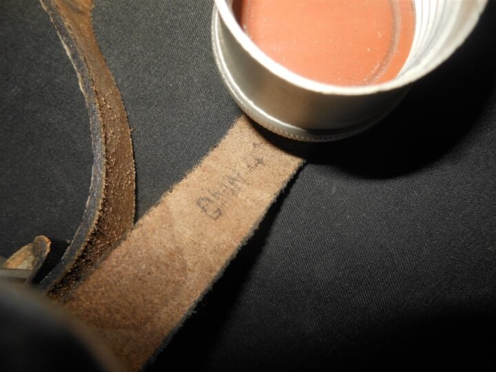 WW2 German Wehrmacht – M31 MEDICAL CANTEEN & STRAPS – MATCHING – VERY NICE! — image 8