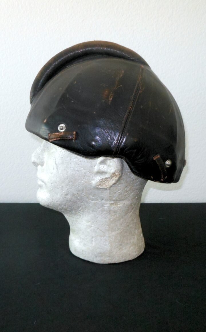 WW2 German Luftwaffe SSK90 Fliegerstahlhelm – STEEL FLIGHT HELMET – VERY NICE! — image 4