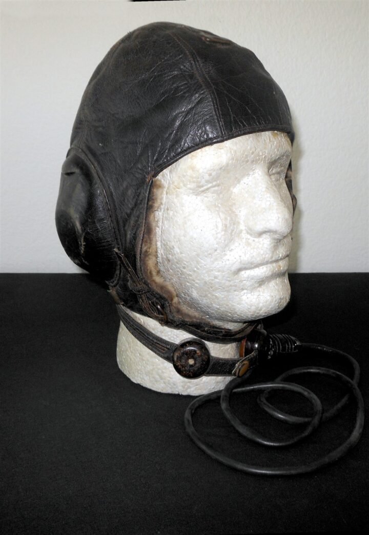 WW2 German Luftwaffe LKpW101 Fliegerkopfhaube – WINTER FUR FLIGHT HELMET – RARE! — image 3