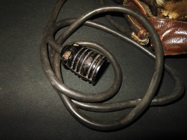 WW2 German Luftwaffe LKpW101 Fliegerkopfhaube – WINTER FUR FLIGHT HELMET – RARE! — image 7