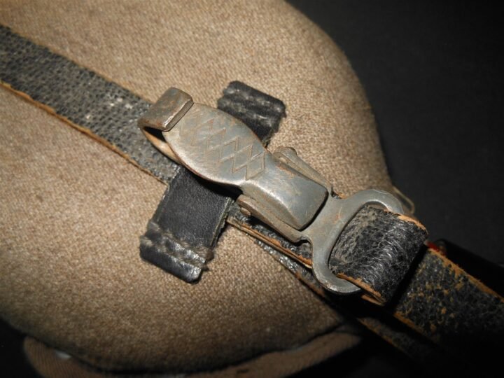 WW2 German Wehrmacht – M31 CANTEEN & STRAPS – LATE WAR RED STEEL – VERY NICE! — image 11