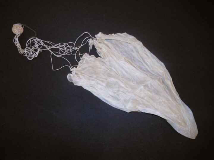 WW2 German Wehrmacht Leuchtpatronen Fallschirm – SIGNAL FLARE PARACHUTE – NICE! — image 5