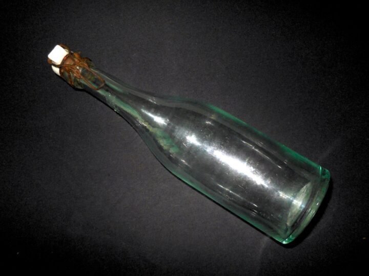 WW2 German Luftwaffe Getränkeflasche/Bierflasche – GLASS BEER BOTTLE #3 – NICE! — image 2