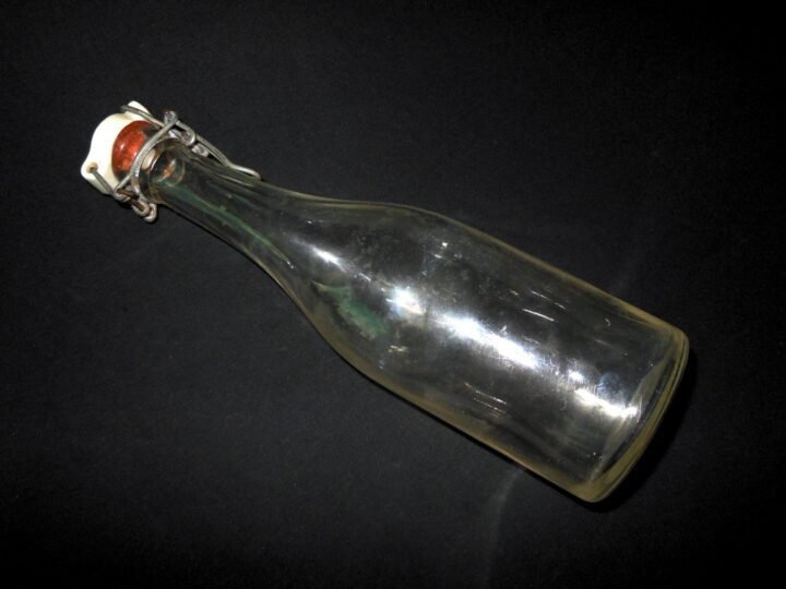 WW2 German Luftwaffe Getränkeflasche/Bierflasche – GLASS BEER BOTTLE #2 – NICE! — image 2