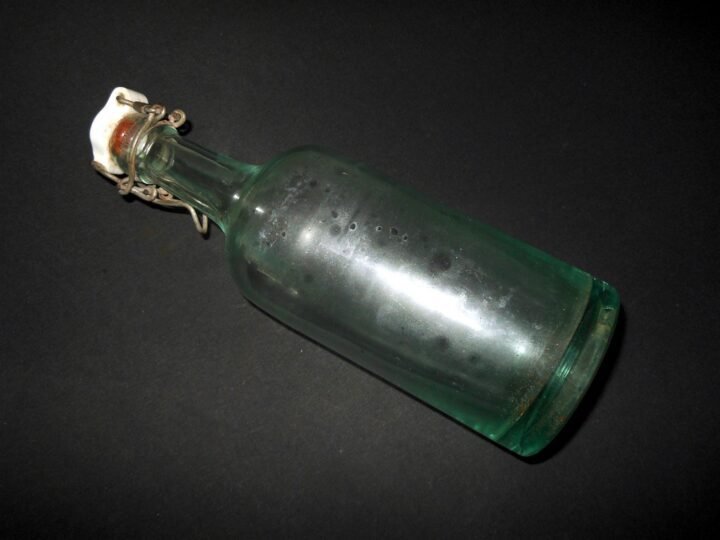 WW2 German Luftwaffe Getränkeflasche/Bierflasche – GLASS BEER BOTTLE #1 – NICE! — image 2