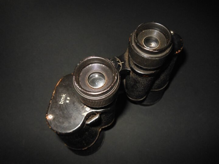 WW2 German Wehrmacht – 7×50 FIELD BINOCULARS w/ EXTENDABLE EYE CUPS – VERY NICE! — image 10