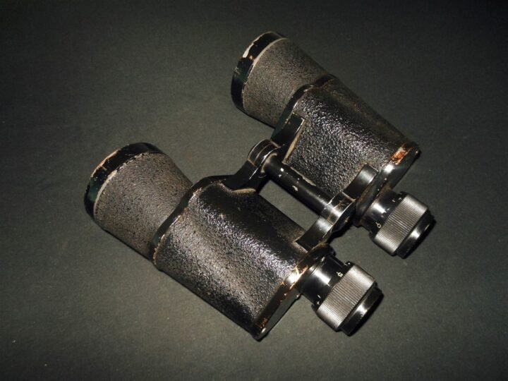 WW2 German Wehrmacht – 7×50 FIELD BINOCULARS w/ EXTENDABLE EYE CUPS – VERY NICE! — image 4