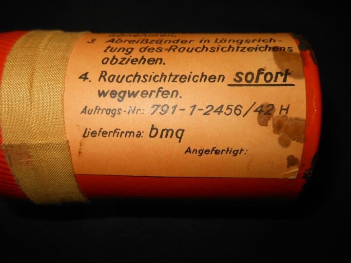 WW2 German Luftwaffe Rauchsichtzeichen – SURVIVAL SMOKE SIGNAL CONTAINER – RARE! — image 10