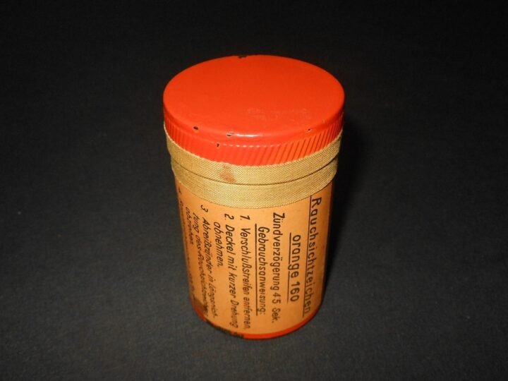 WW2 German Luftwaffe Rauchsichtzeichen – SURVIVAL SMOKE SIGNAL CONTAINER – RARE! — image 7