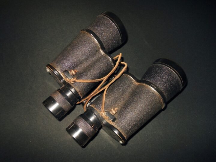 WW2 Imperial Japanese Navy – 7×50 FIELD BINOCULARS + CASE & SUN FILTERS – NICE! — image 9