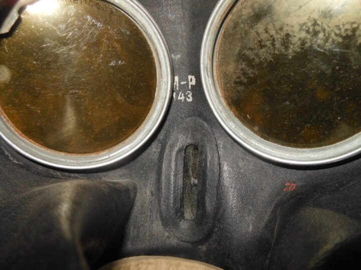 WW2 German Luftschutz Volksgasmaske – VM40 GAS MASK & CONTAINER – SUPERB! — image 11