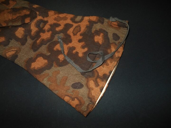 WW2 German Waffen Handschuhe – BLURRED EDGE OAK LEAF PATTERN MITTENS – RARE! — image 12