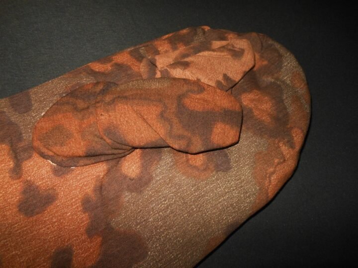 WW2 German Waffen Handschuhe – BLURRED EDGE OAK LEAF PATTERN MITTENS – RARE! — image 5