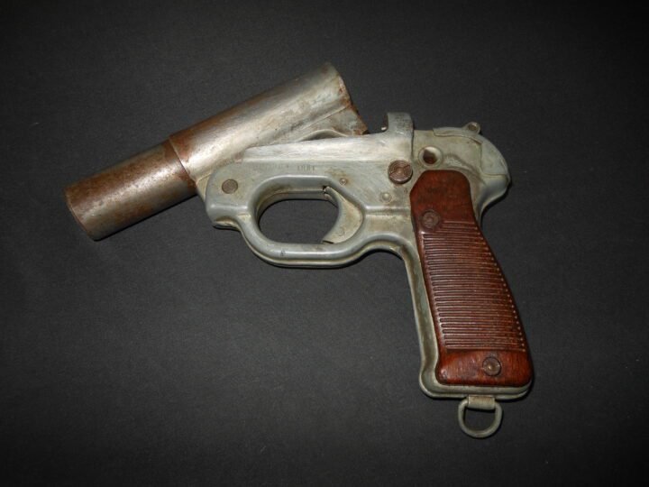 WW2 German Wehrmacht Leuchtepistole 42 – MODEL LP42 SIGNAL FLARE PISTOL #3 – EXCELLENT! — image 2