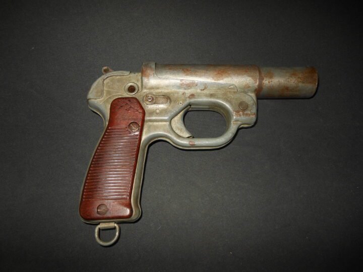 WW2 German Wehrmacht Leuchtepistole 42 – MODEL LP42 SIGNAL FLARE PISTOL #3 – EXCELLENT! — image 8