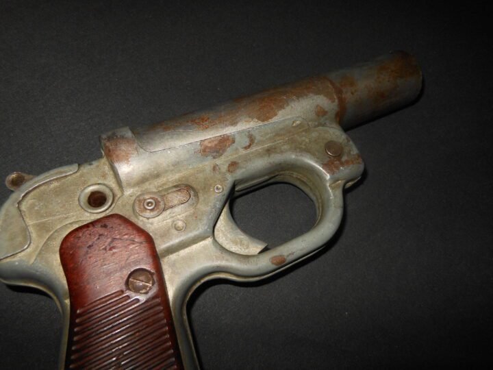 WW2 German Wehrmacht Leuchtepistole 42 – MODEL LP42 SIGNAL FLARE PISTOL #3 – EXCELLENT! — image 9