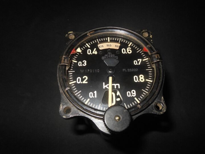 WW2 German Luftwaffe Aircraft Höhenmesser – ALTIMETER – Me109 Fw190 Ju87 – NICE! — image 2