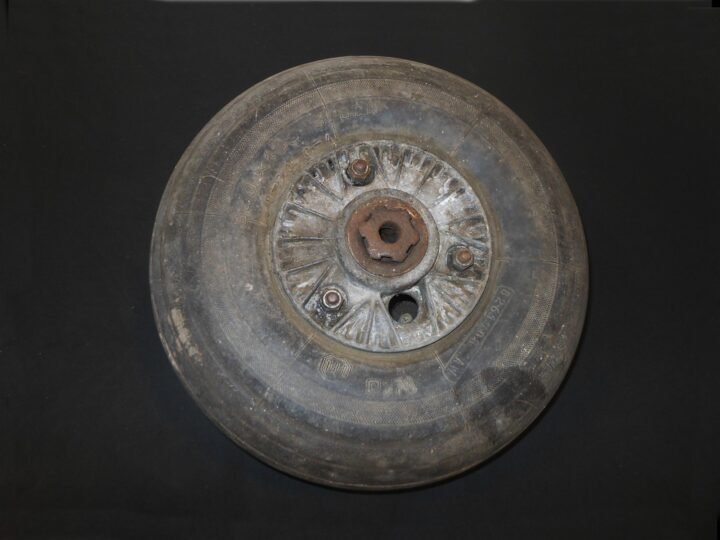 WW2 German Luftwaffe Aircraft – TAIL WHEEL & TIRE – Me109 G/K Ju87 – VERY NICE! — image 4