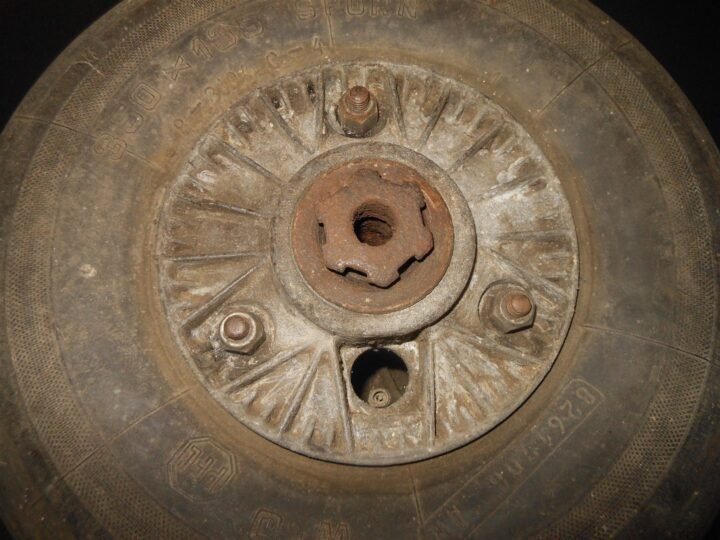 WW2 German Luftwaffe Aircraft – TAIL WHEEL & TIRE – Me109 G/K Ju87 – VERY NICE! — image 5