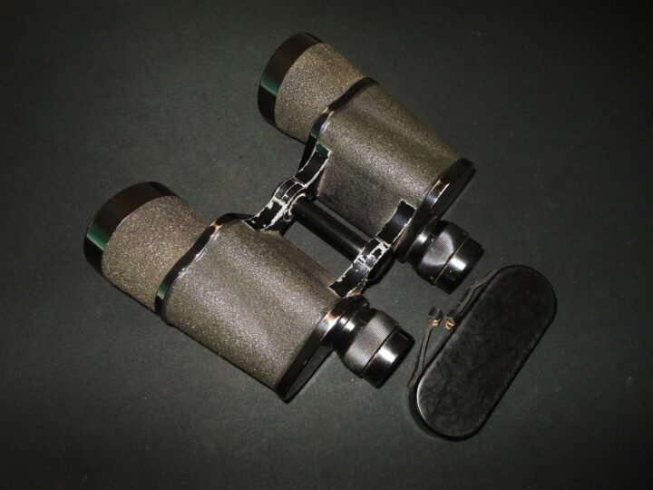 WW2 German Wehrmacht Dienstglas – 10×50 BINOCULARS & CASE – ZEISS – EXCELLENT! — image 2