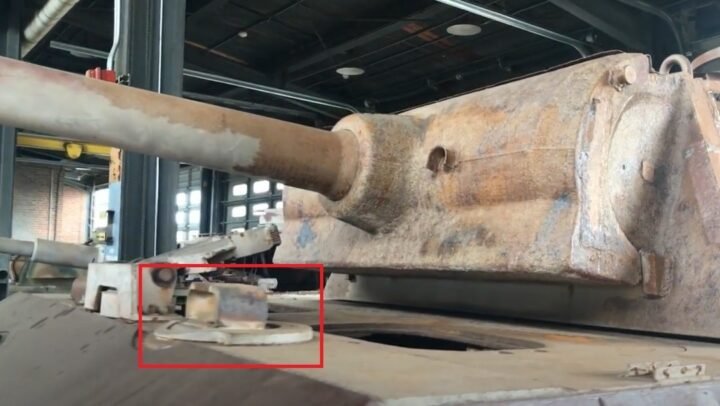 WW2 German Wehrmacht – DRIVER VISION PORT MOUNT – Pz.Kpfw. V PANTHER – RARE! — image 11