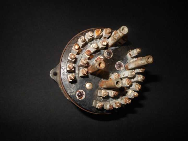 WW2 German Luftwaffe – FUEL TANK SELECTOR SWITCH – Do24 FLYING BOAT – RARE! — image 5