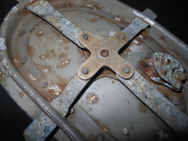 WW2 German Luftwaffe Aircraft Wartungsklappe – MG ACCESS HATCH – LATE-WAR – RARE — image 4