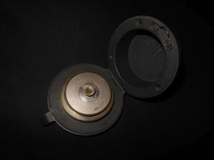 WW2 German Luftwaffe – JUNGHANS COMMUNICATION ROOM DUTY CLOCK – NICE! — image 4