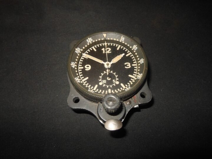WW2 German Luftwaffe Borduhr – JUNGHANS COCKPIT CLOCK – 5th MODEL – VERY NICE! — image 2