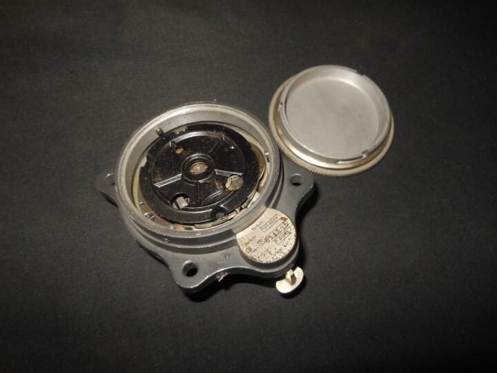 WW2 German Luftwaffe Borduhr – JUNGHANS COCKPIT CLOCK – 5th MODEL – VERY NICE! — image 6