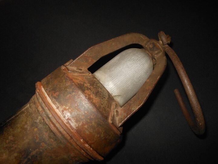 WW2 German Luftwaffe Panzerhandlampe – PANZER & AIRFIELD LAMP – NICE! — image 6