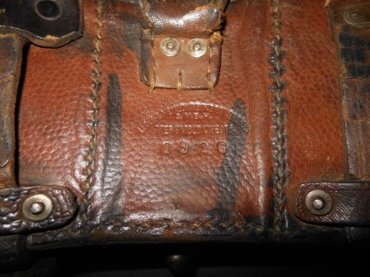 WW1 Imperial Prussian Army – GEW98 LEATHER AMMUNITION POUCH – UNIT MARKED – NICE — image 5