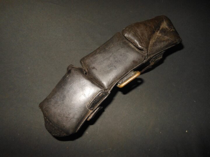 WW1 Imperial Prussian Army – GEW98 LEATHER AMMUNITION POUCH – UNIT MARKED – NICE — image 8